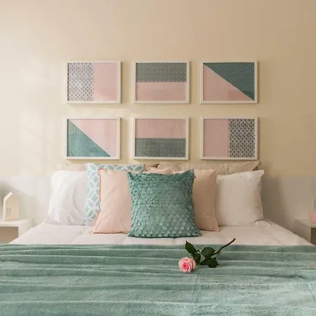 Apartman La Rosa By *